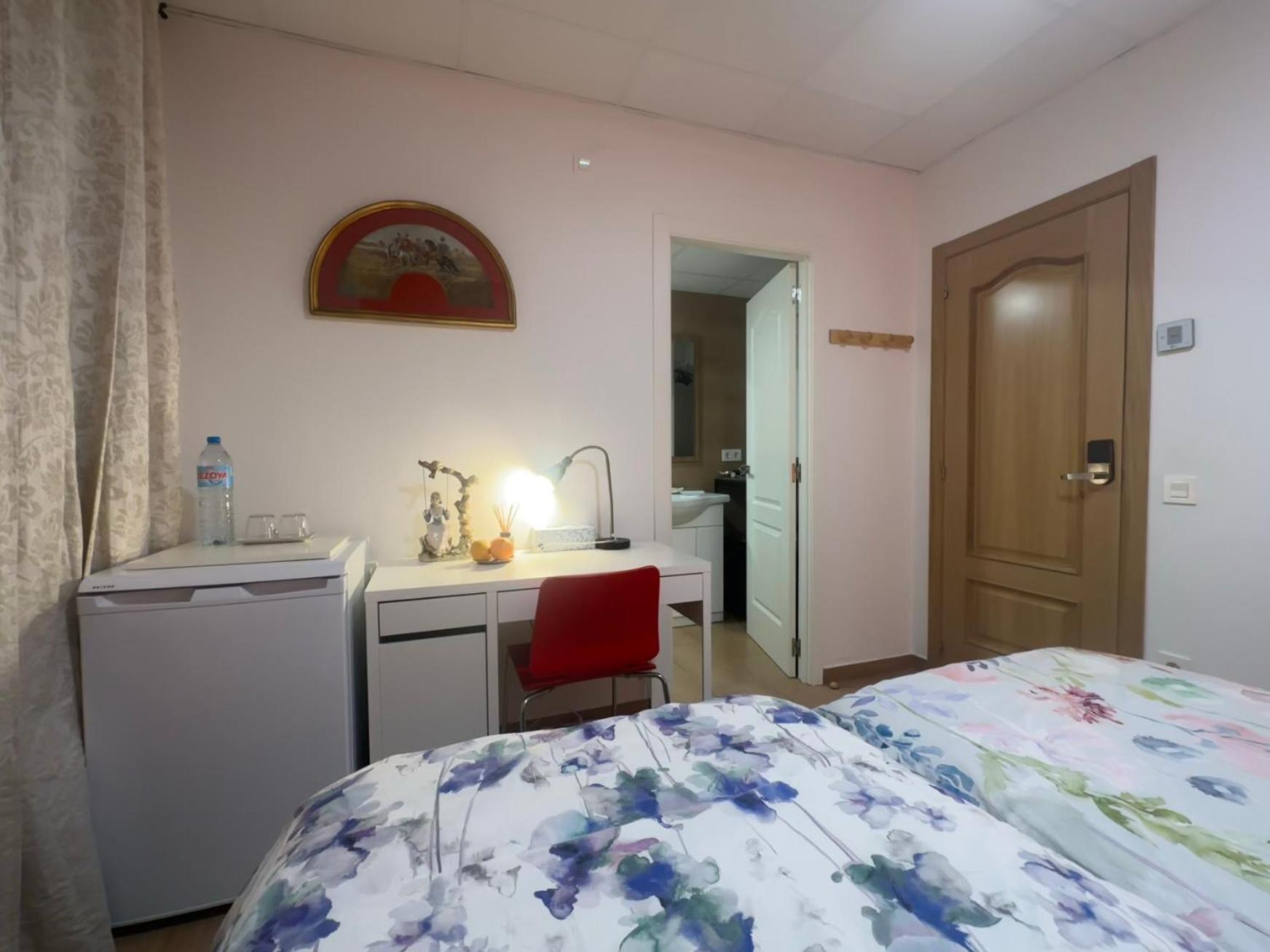 Mirador 2 Del Mercado Central - Habitacion Con Bano Privado En El Centro De La Ciudad Vella Valencie Exteriér fotografie